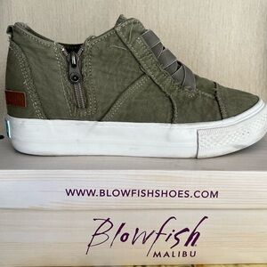 Blowfish Green and White High-Top Sneakers with Side Zipper